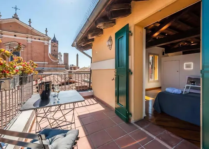 Medieval Tower * Bologne